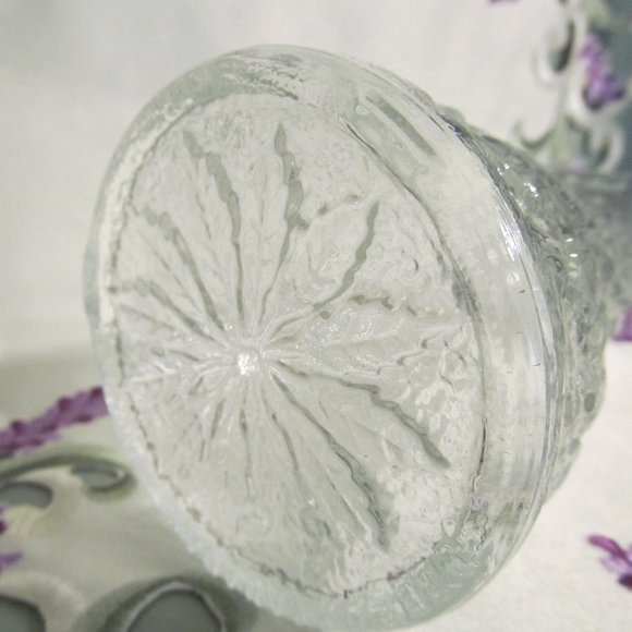 Vintage Libbey Of Canada Clear Glass Embossed Leaf Bud Vase 9" - Picture 6 of 15